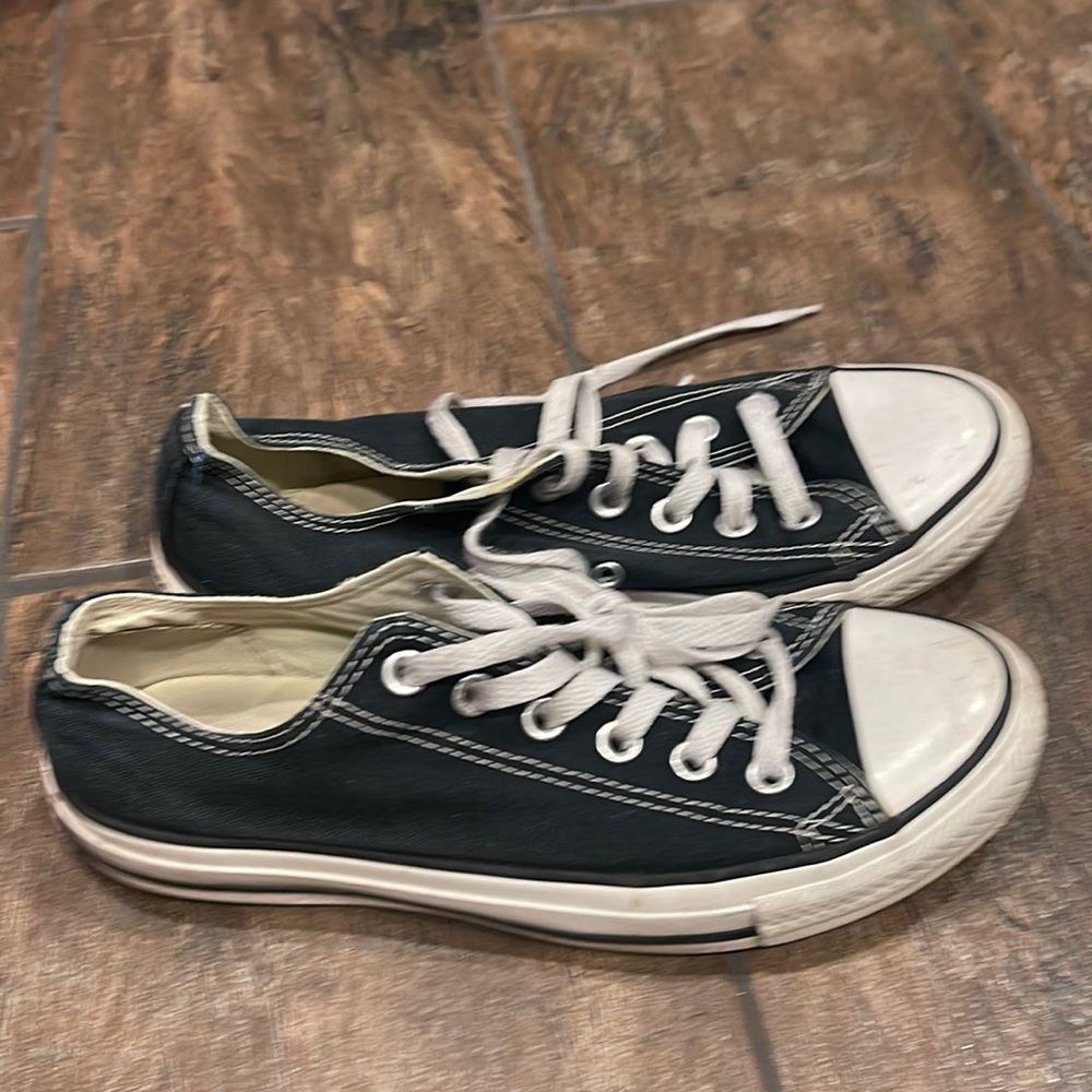 Black converse
